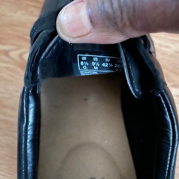 Pair of men’s Clark’s collection shoes - Picture 4 of 4